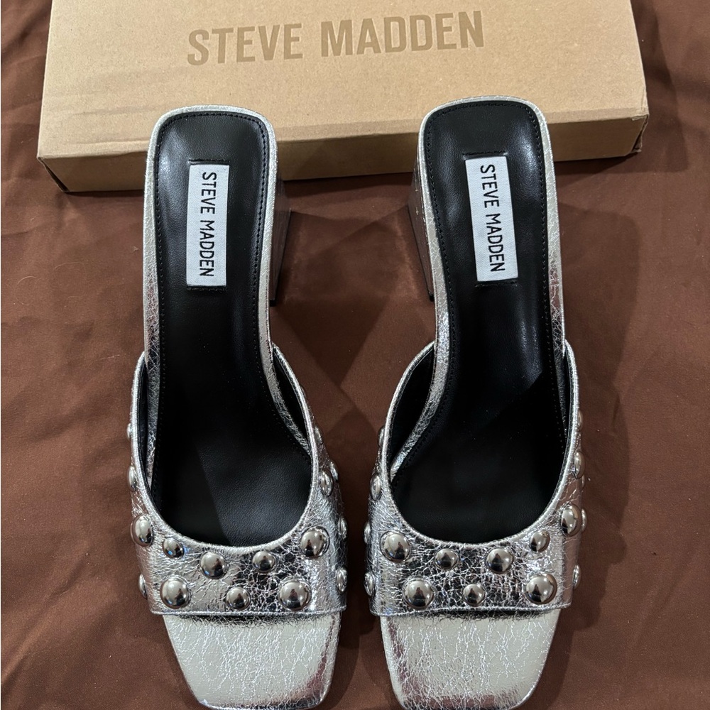 Steve Madden pewter metallic studded 3.25” block heeled slide
